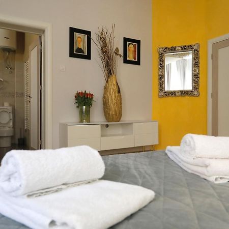 Bed & Breakfast Garden40 Белград Екстериор снимка