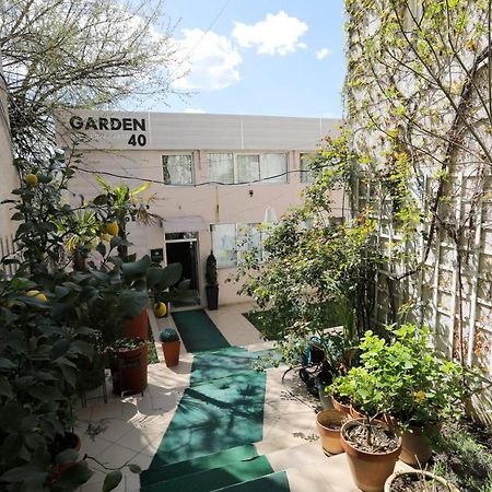Bed & Breakfast Garden40 Белград Екстериор снимка