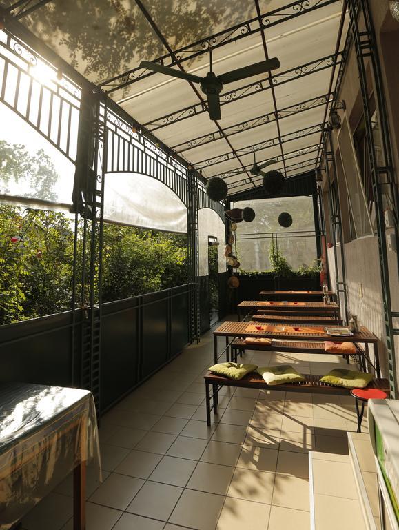 Bed & Breakfast Garden40 Белград Екстериор снимка