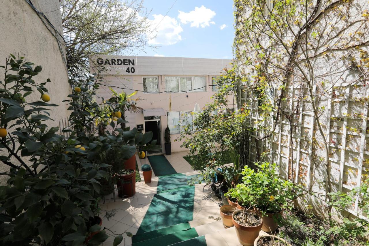Bed & Breakfast Garden40 Белград Екстериор снимка
