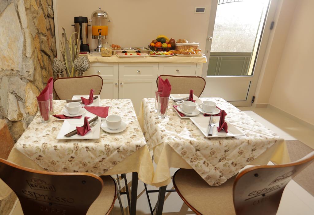 Bed & Breakfast Garden40 Белград Екстериор снимка