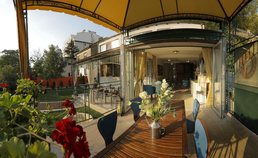 Bed & Breakfast Garden40 Белград Екстериор снимка
