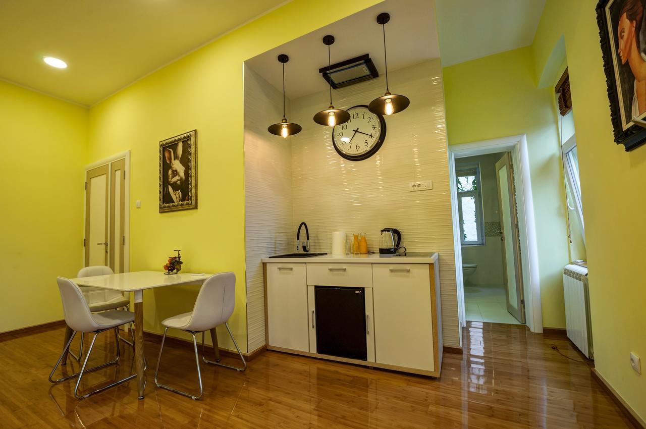 Bed & Breakfast Garden40 Белград Екстериор снимка