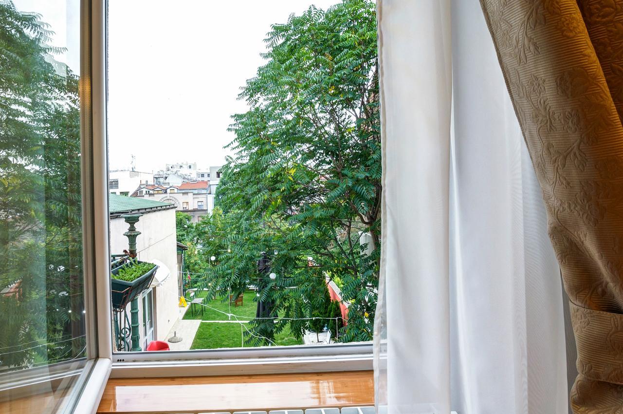 Bed & Breakfast Garden40 Белград Екстериор снимка